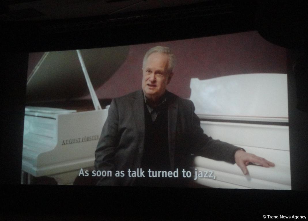 В Баку презентован фильм "Вагиф, которого я знал"