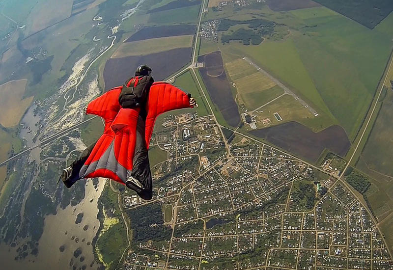 Американец заснял свой неудачный полет в вингсьюте