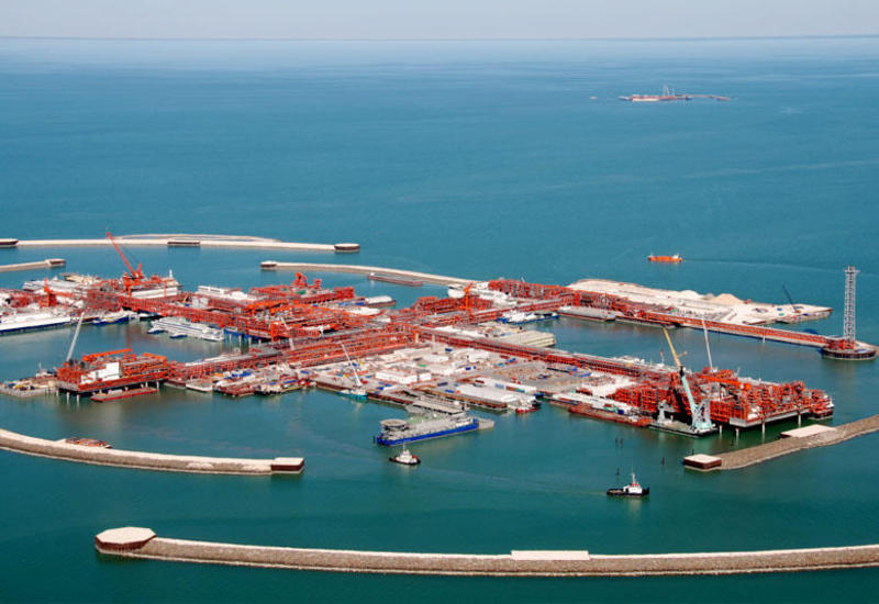 Казахстан будет транспортировать нефть через Азербайджан