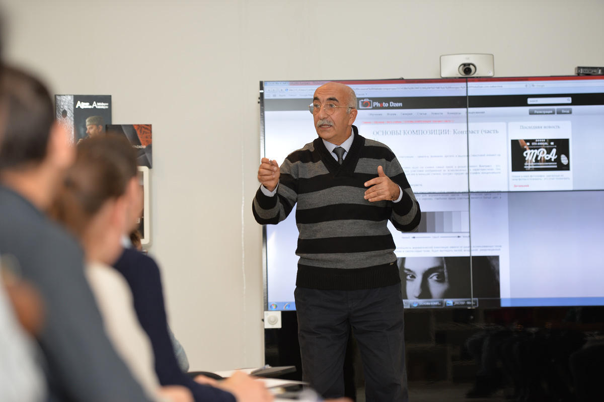 В Школе искусств Гейдара Алиева прошел тренинг на тему "Основы современной фотографии"