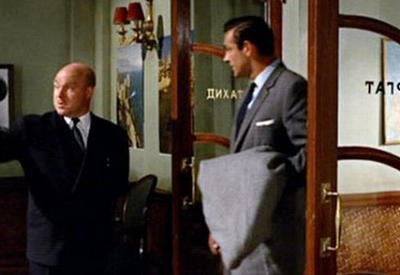 Моя твоя не понимай: 20 русских надписей в американских фильмах <span class="color_red">- ФОТО</span>