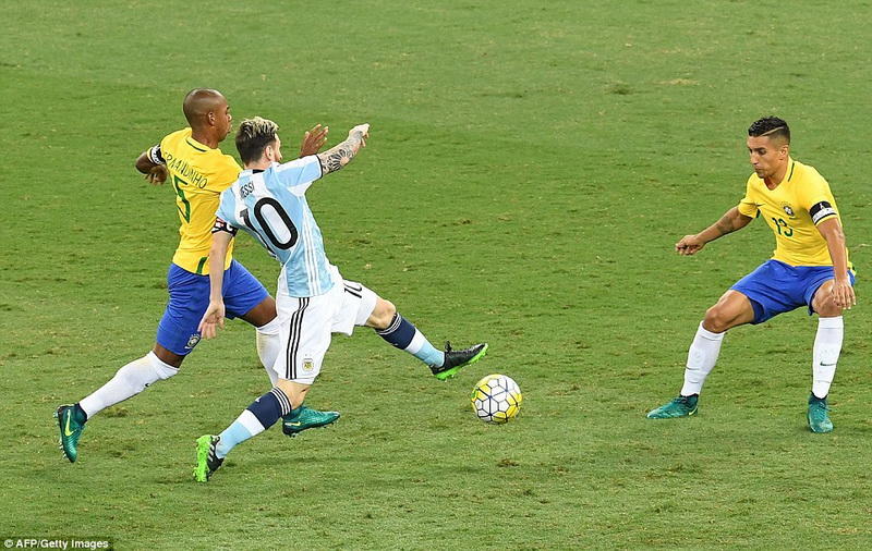 Квалификация ЧМ-2018: Бразилия с Неймаром разгромила Аргентину с Месси