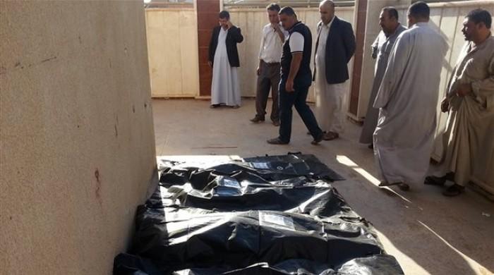 Mosul küçələrində terrorçu cəsədləri