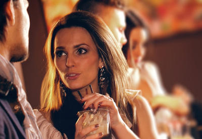 7 приемов флирта, которые бесят мужчин