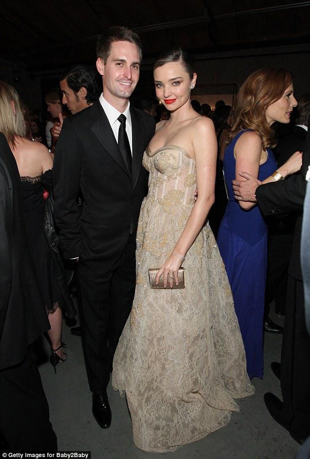 Miranda Kerr xeyriyyə gecəsinə qatıldı