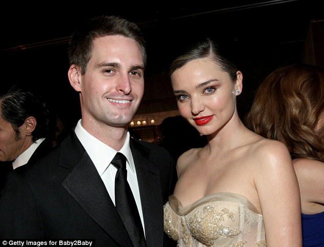 Miranda Kerr xeyriyyə gecəsinə qatıldı