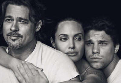 Парень издевается над звездами, дополняя их снимки собственной персоной <span class="color_red">- ФОТО</span>