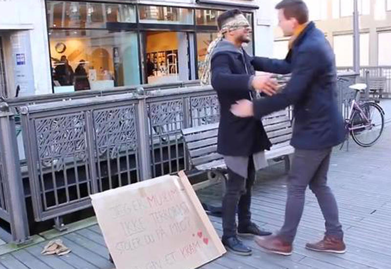 Этот социальный эксперимент стремительно распространяется в Сети