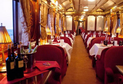 Самые роскошные поезда, за билетами на которые люди стоят в очереди месяцами <span class="color_red">- ФОТО</span>