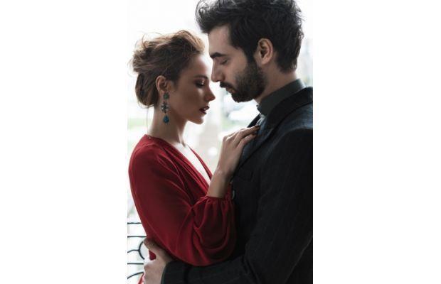Toya hazırlaşan 10 məşhur cütlük