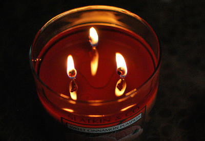 Выберите свечу - и психолог расскажет, чего вам ждать в ближайшие годы <span class="color_red">- ФОТО</span>