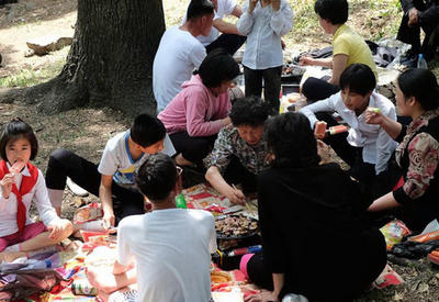 Красочные фотографии непарадной стороны жизни в Северной Корее <span class="color_red">- ФОТО</span>