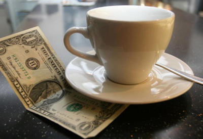 &quot;Почему я должен платить чаевые?&quot; — манифест пользователя вызвал бурю в соцсетях