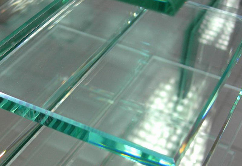 Сверхпрочное стекло, которое ни разбить, ни взорвать, ни поцарапать