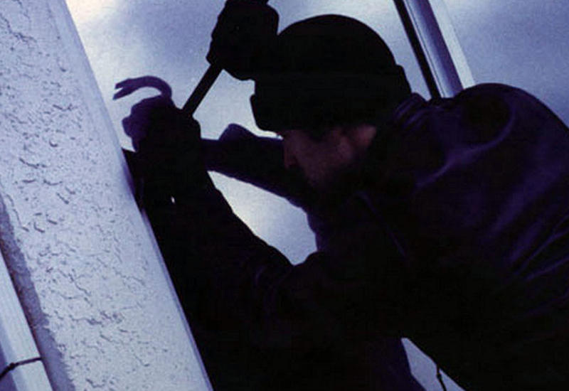 В Массаллы из дома украли крупную сумму денег