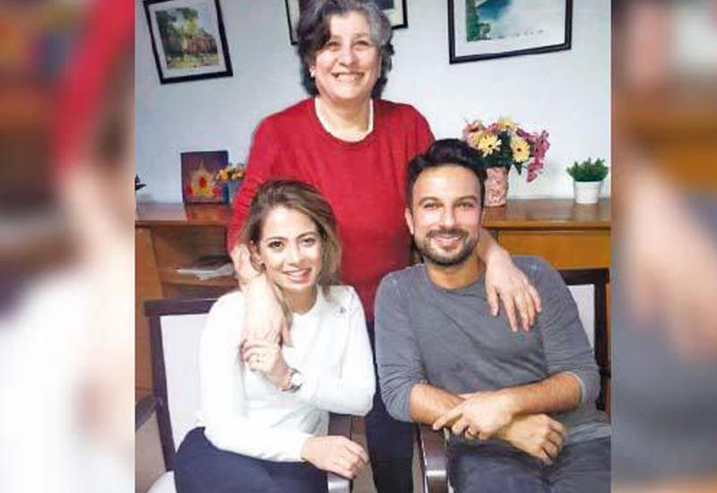 Tarkan və xanımı qocalar evində