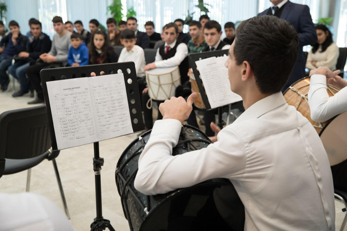 В Школе искусств Гейдара Алиева прошел тренинг на тему "Азербайджанские национальные музыкальные инструменты: история и современность"