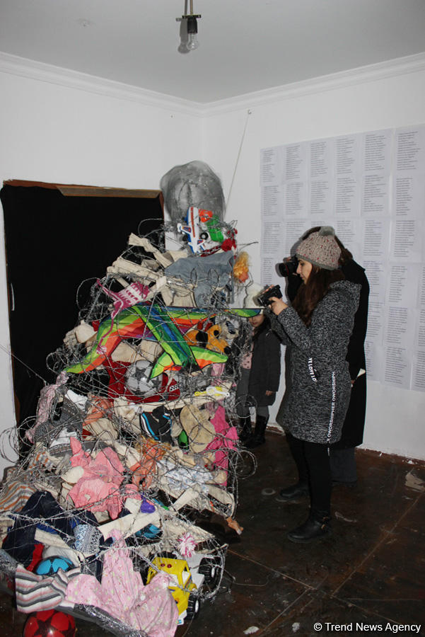 В Проектном Пространстве ARTIM открылась выставка резидентов YARAT