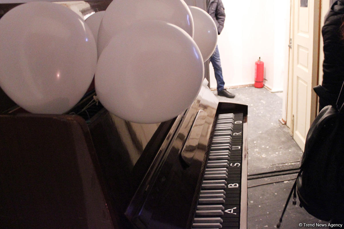 В Проектном Пространстве ARTIM открылась выставка резидентов YARAT