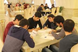 Gənc intellektuallar zirvəyə doğru