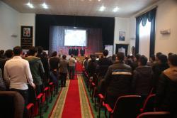Gənc intellektuallar zirvəyə doğru