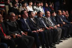 Gənc intellektuallar zirvəyə doğru