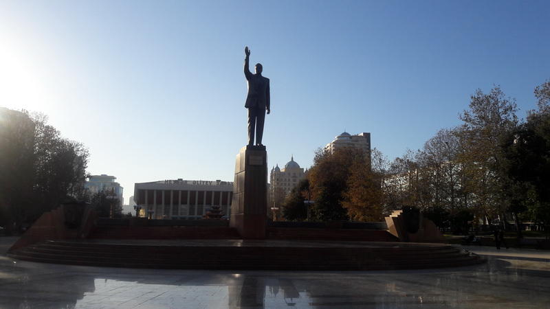 Мой Баку: Парк Гейдара Алиева - красота, отраженная в мраморе