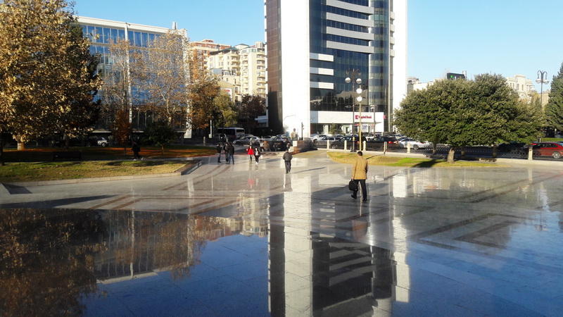 Мой Баку: Парк Гейдара Алиева - красота, отраженная в мраморе