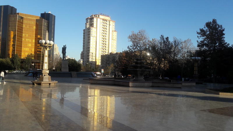 Мой Баку: Парк Гейдара Алиева - красота, отраженная в мраморе