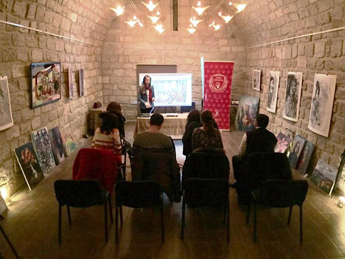 Украинская художница провела семинары в Баку