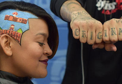 Парикмахер создает объемные портреты из волос клиентов - 15 ФОТО