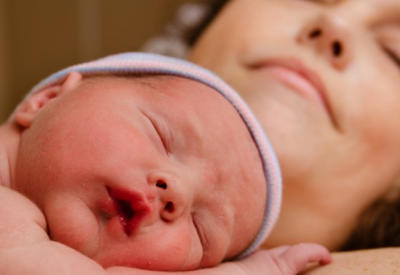 11 вещей, которыми хотят поделиться мамы, рожавшие без обезболивания