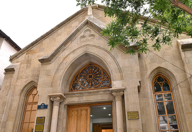 Bakıda ulu öndər Heydər Əliyevin sevdiyi mahnılardan ibarət konsert proqramı təşkil olunub