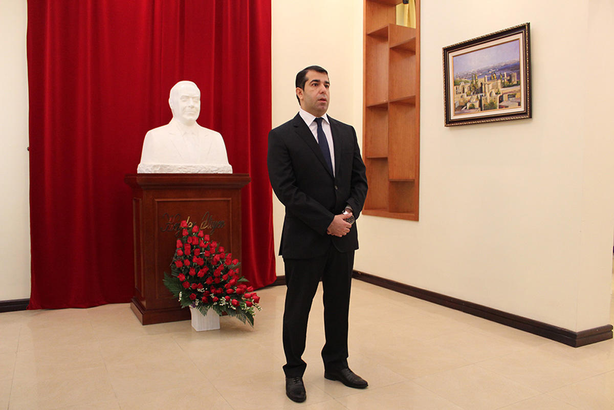 Vyetnamda ümummilli lider Heydər Əliyevin xatirəsi anılıb