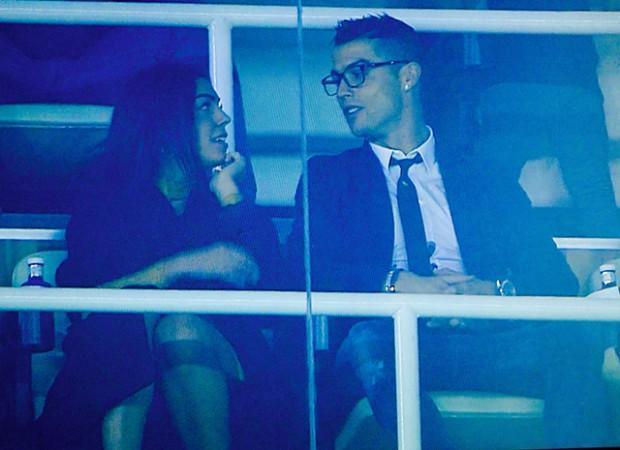 Ronaldu sevgilisini anası ilə tanış etdi