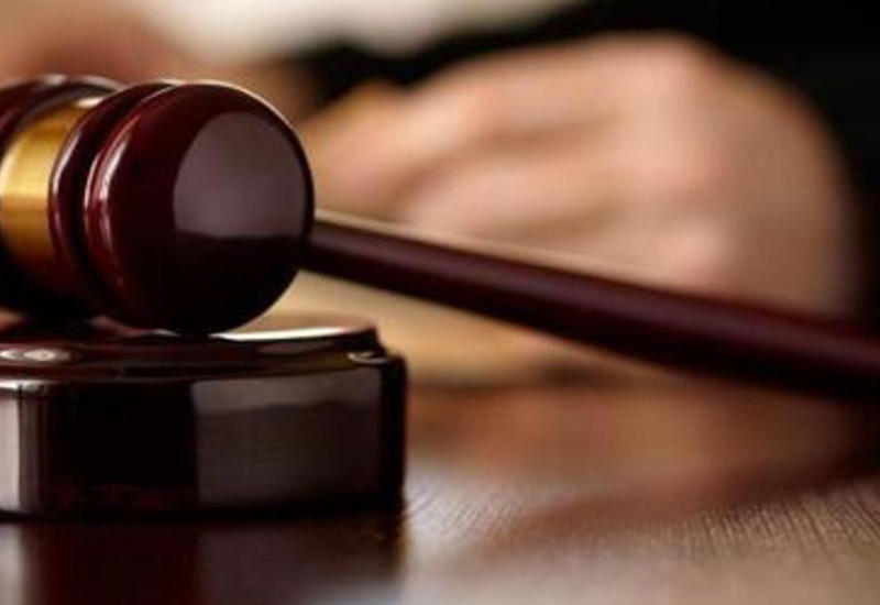 Экс-главу аппарата минсвязи Азербайджана осудили на 13 лет