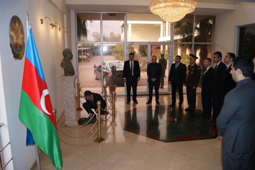 Azərbaycanın Pakistandakı Səfirliyində Ulu öndər Heydər Əliyevin əziz xatirəsi anılıb