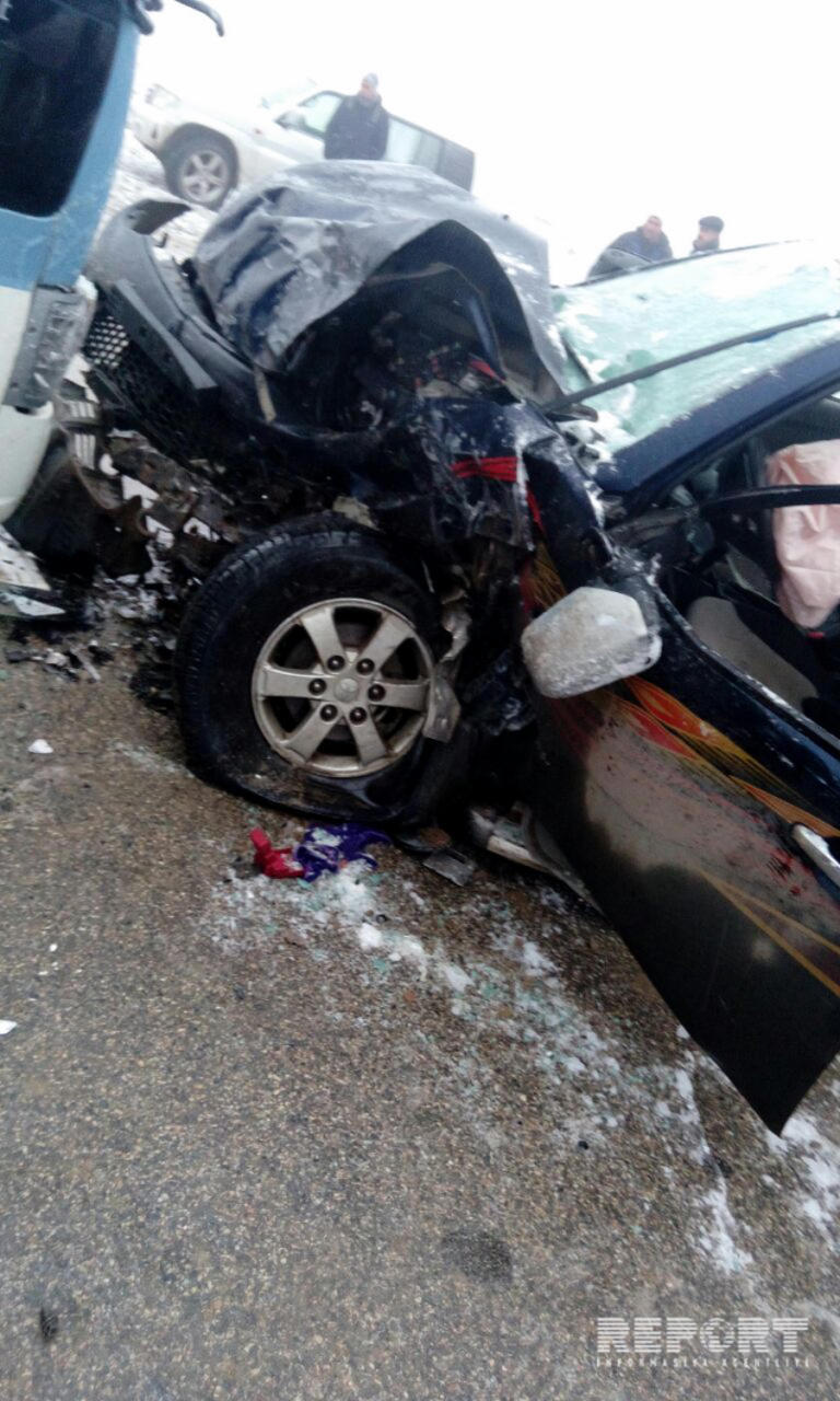 В Гусаре пассажирский автобус попал в аварию, много раненых