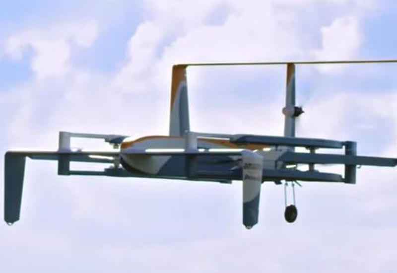 Amazon показала первую доставку дроном товара из магазина