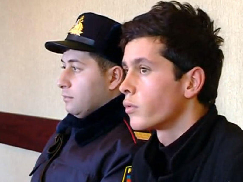 Üz-gözünü bağlamaq oğruya kömək etmədi