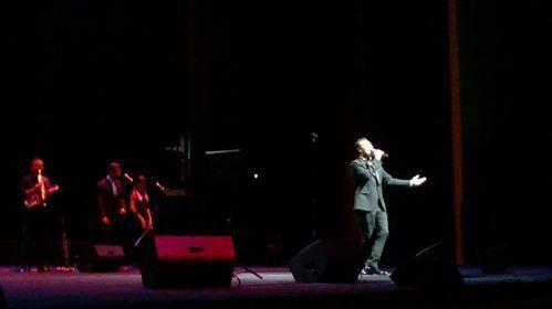 İnternetdə məşhurlaşan Çinarə Rafet El Romanla duet oxudu