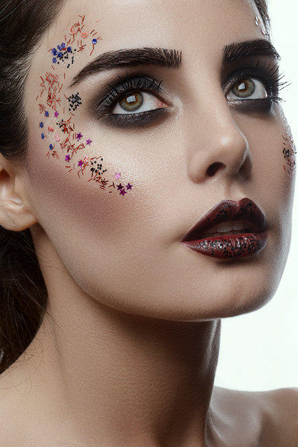 Aparıcı Umkadan ECAZKAR FOTOLAR