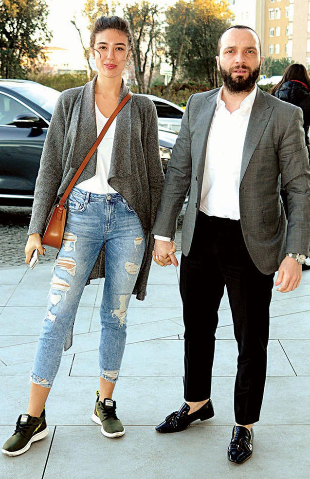 Müğənninin model xanımı ana olacaq