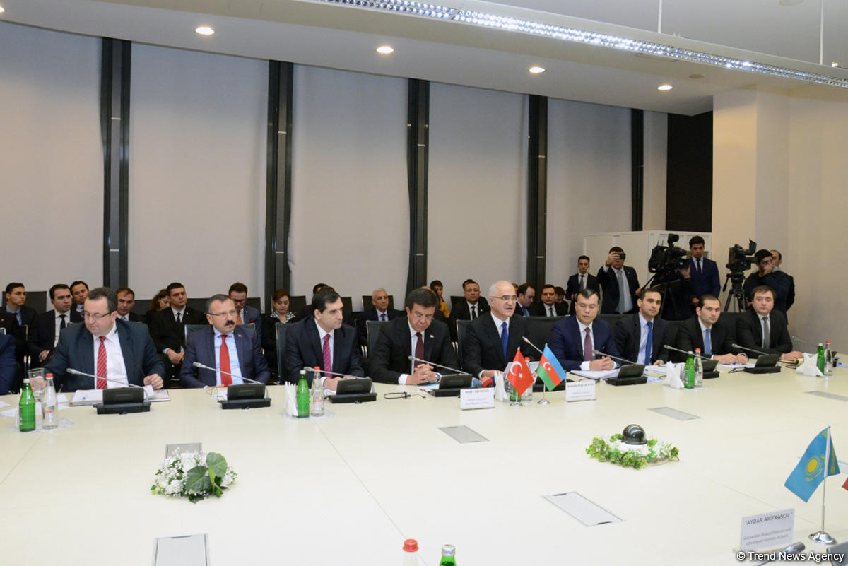 Азербайджан и Кыргызстан должны расширять взаимные инвестиции