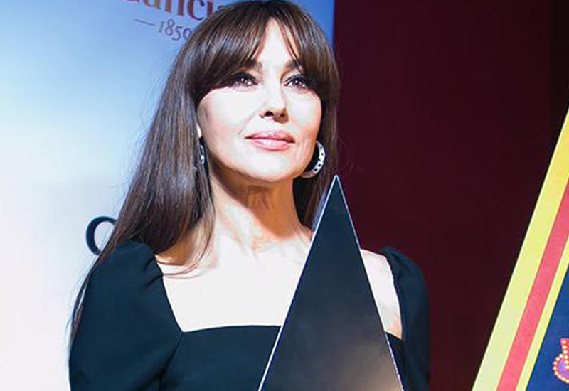 Monika Belluççi rusları heyran etdi