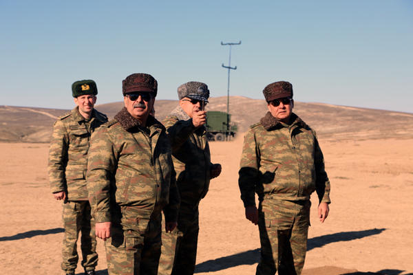 Həyəcan siqnalı verildi, "İldırım" zenit-raket kompleksləri işə düşdü