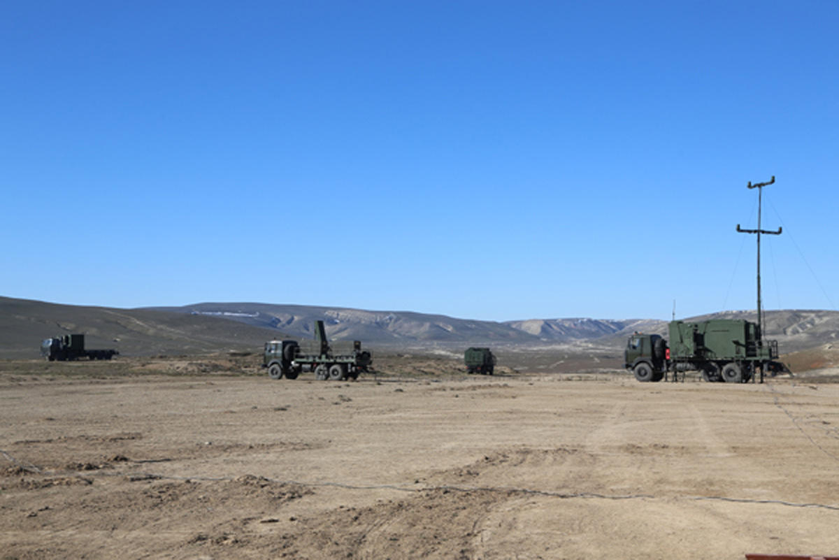 Азербайджан провел боевые стрельбы из зенитно-ракетных комплексов İldırım