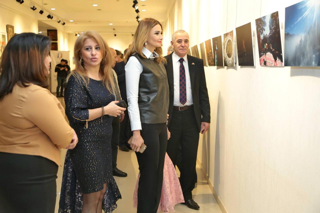 В Баку открылась фотовыставка Рустама Исмайлова "Любимый край - Азербайджан! "