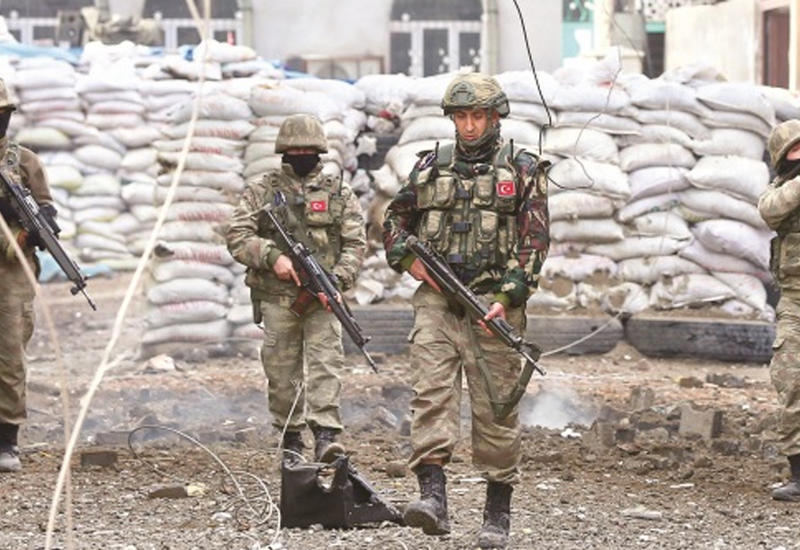 ВС Турции уничтожили сотни объектов террористов в Сирии