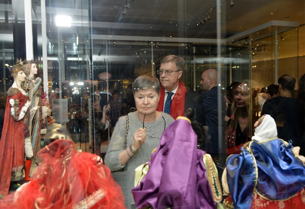 Вице-президент Фонда Гейдара Алиева Лейла Алиева ознакомилась с выставкой «Кукла в искусстве»
